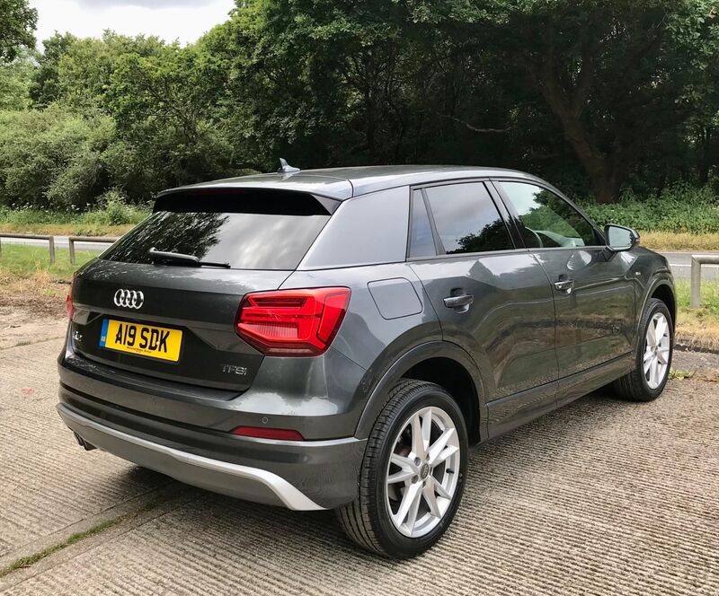 AUDI Q2