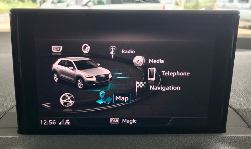AUDI Q2