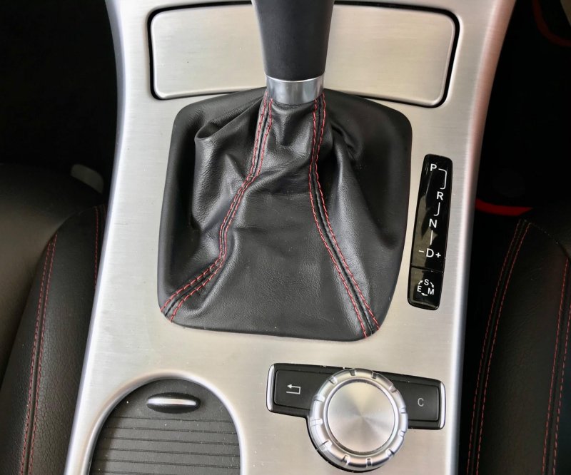 MERCEDES-BENZ SLK