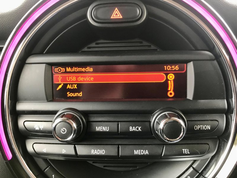 MINI HATCH