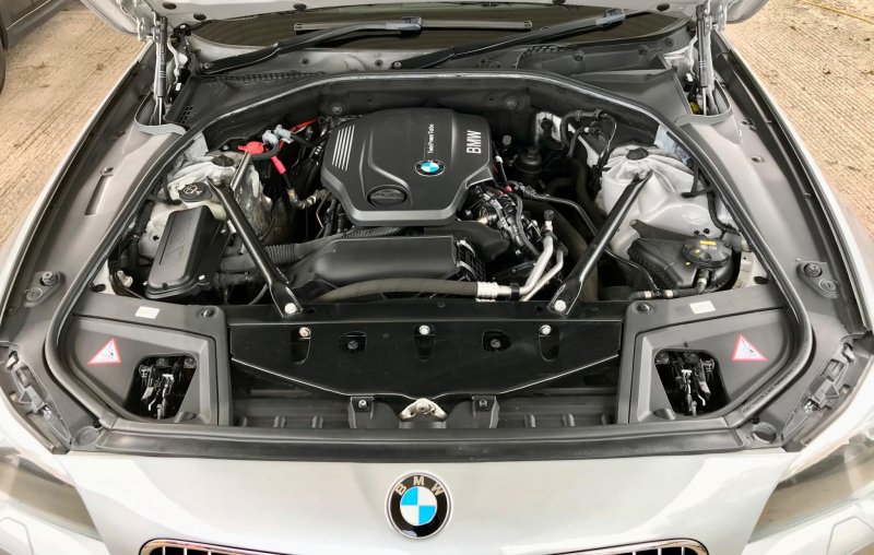 BMW 5 SERIES