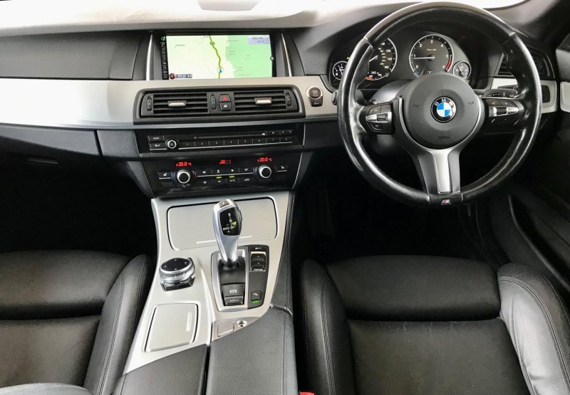 BMW 5 SERIES