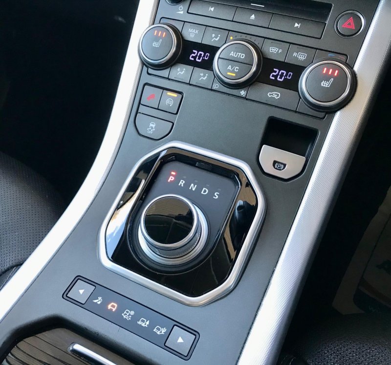 LAND ROVER RANGE ROVER EVOQUE
