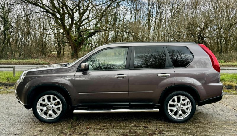 NISSAN X-TRAIL