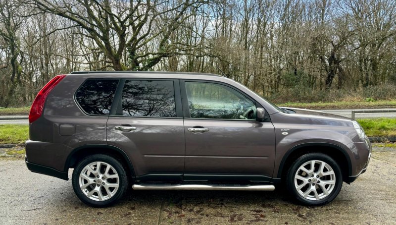 NISSAN X-TRAIL