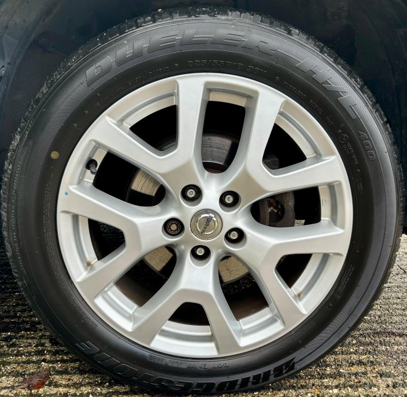 NISSAN X-TRAIL
