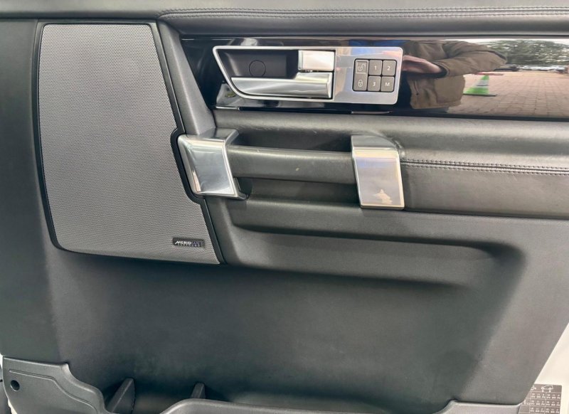 LAND ROVER DISCOVERY 4