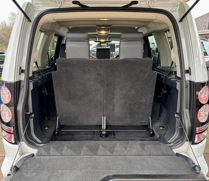 LAND ROVER DISCOVERY 4