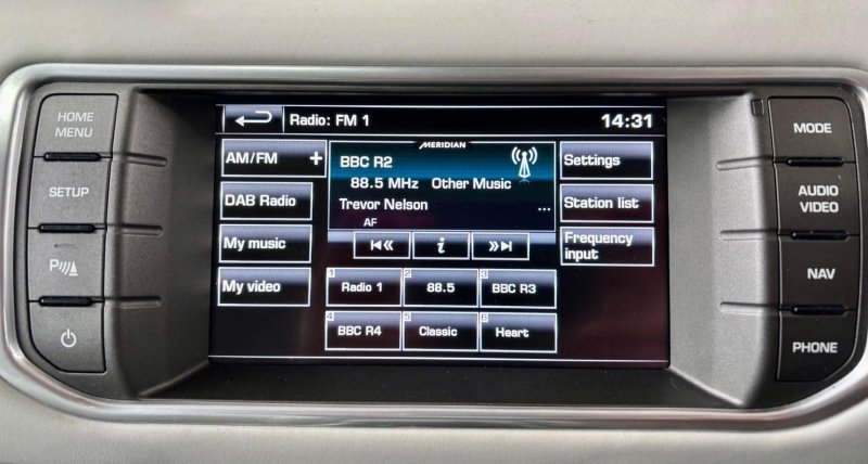 LAND ROVER RANGE ROVER EVOQUE