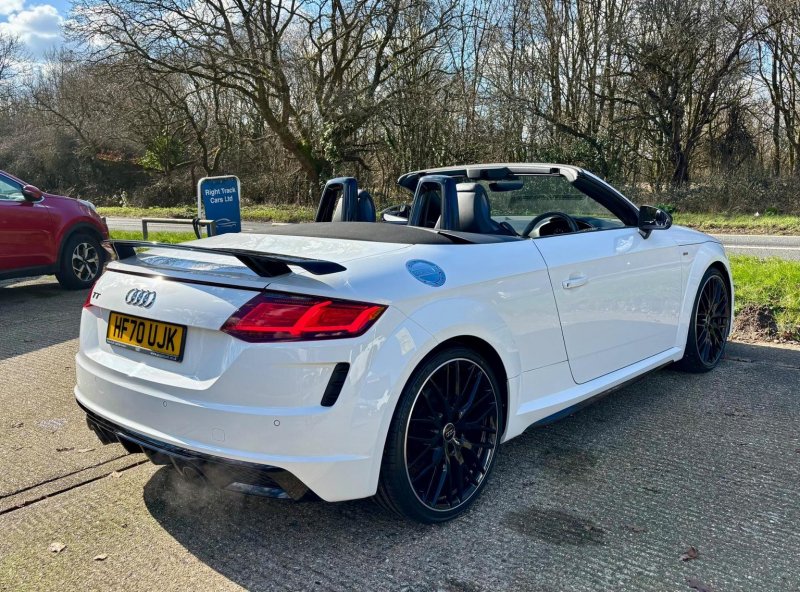 AUDI TT