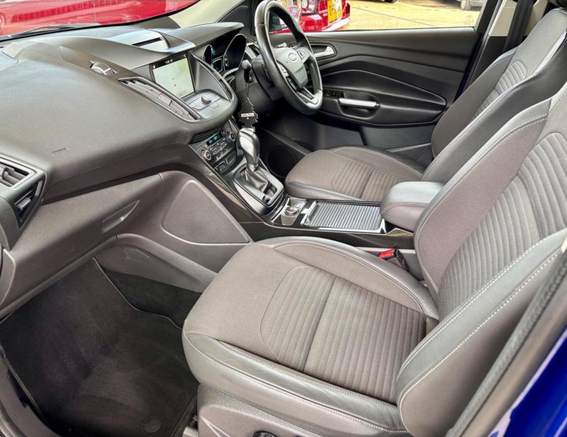 FORD KUGA