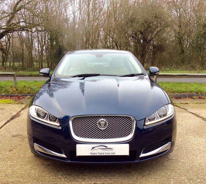 JAGUAR XF