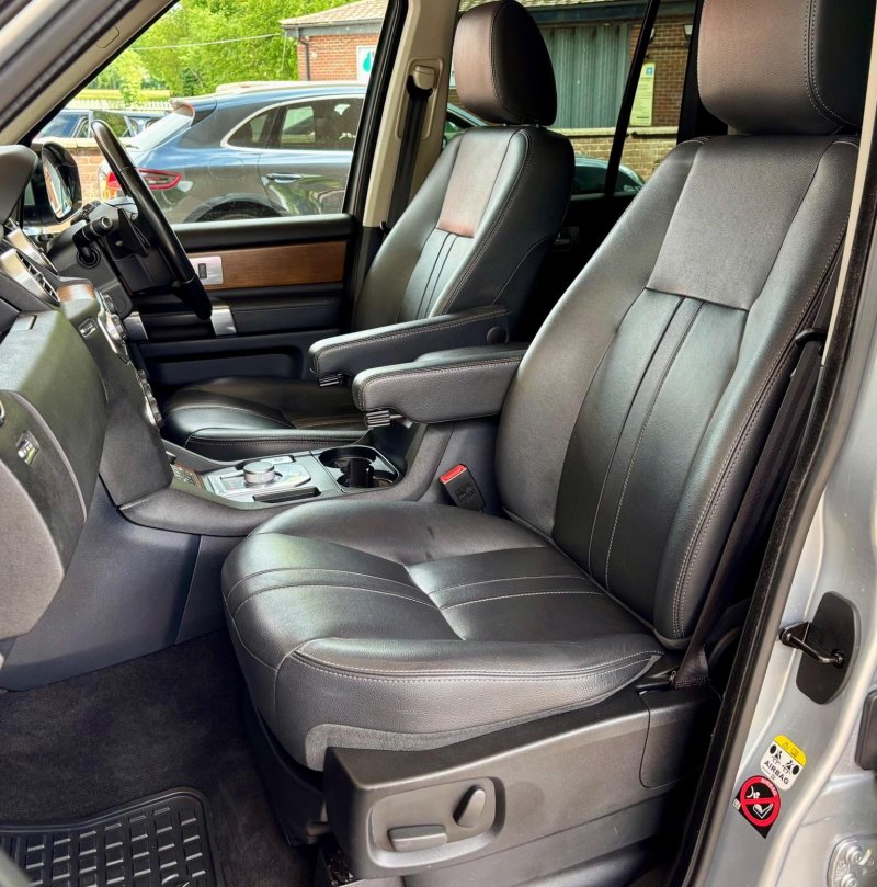 LAND ROVER DISCOVERY 4