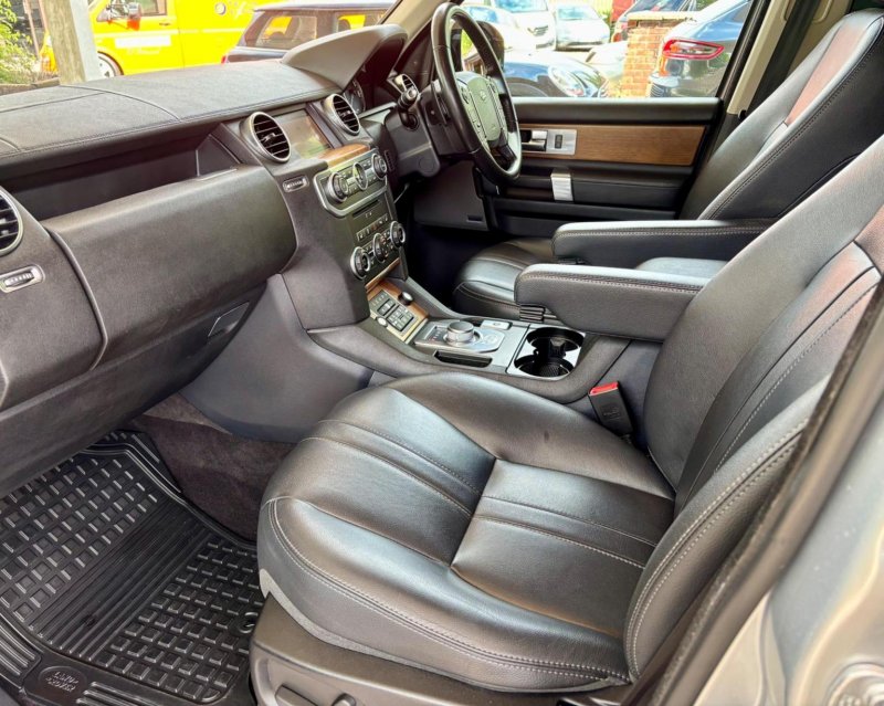 LAND ROVER DISCOVERY 4