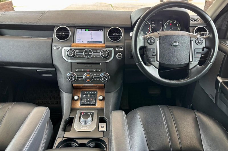 LAND ROVER DISCOVERY 4